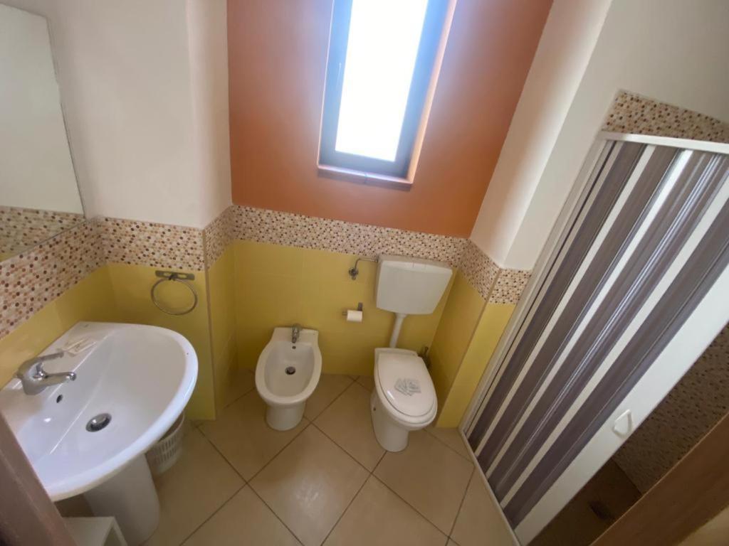 Mandanici :Borgo Marsalini Hotel บาร์เชลโลนา-ปอซโซ ดี กอตโต ภายนอก รูปภาพ